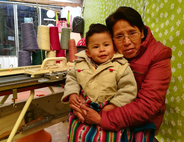 Knitter Nona